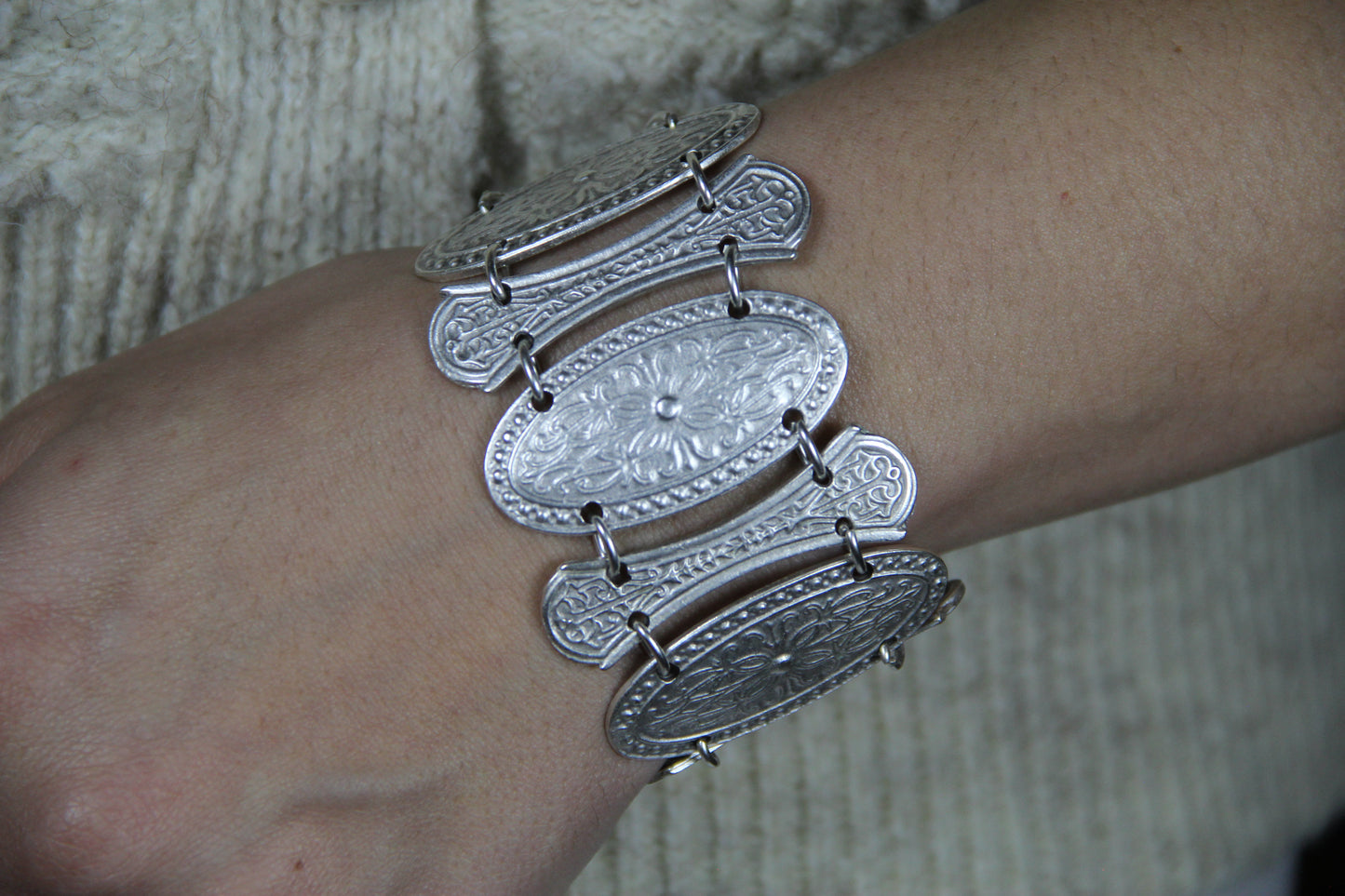 Ethnic Flower Silver Bracelet – Bold Engraved Statement Jewelry Unique Boho Chic Style