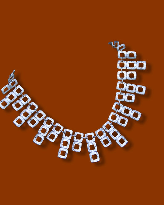 Large Silver Square Chain Collar Necklace – Unique Statement Jewelry for Fashion Lovers