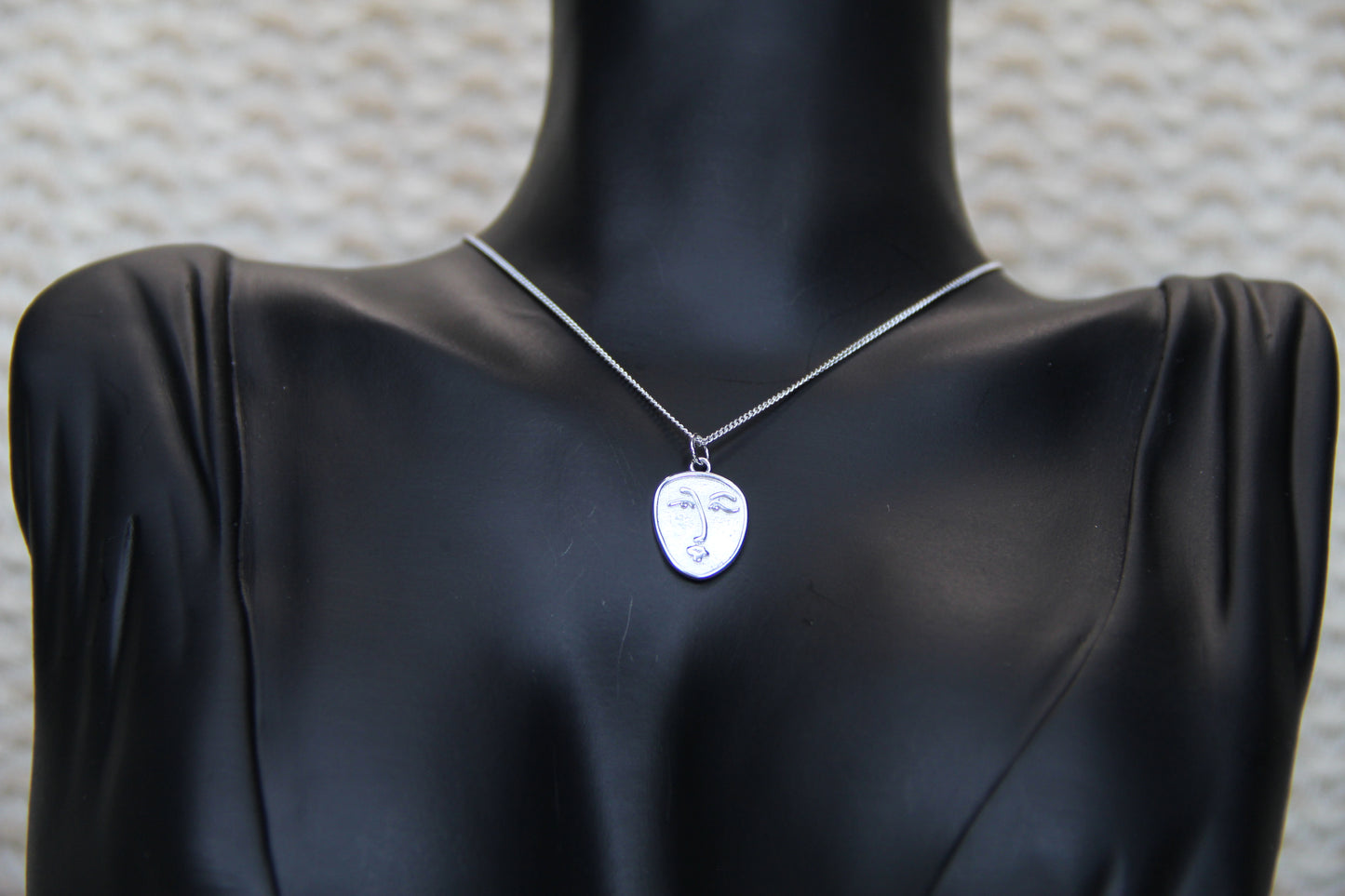 925 Sterling Silver Abstract Face Necklace