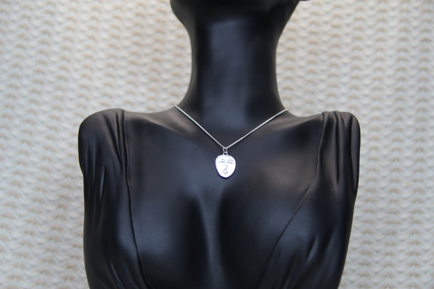 925 Sterling Silver Abstract Face Necklace