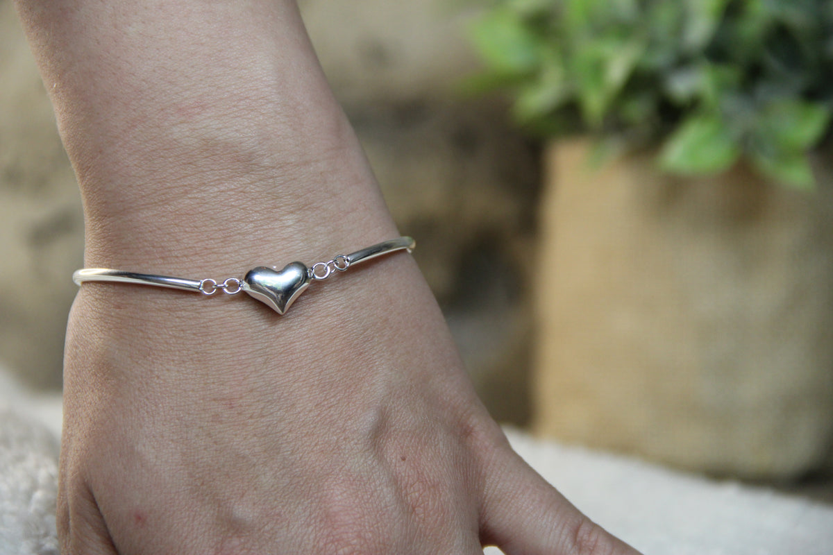 925 Sterling Silver Heart Cuff Style Adjustable Bracelet
