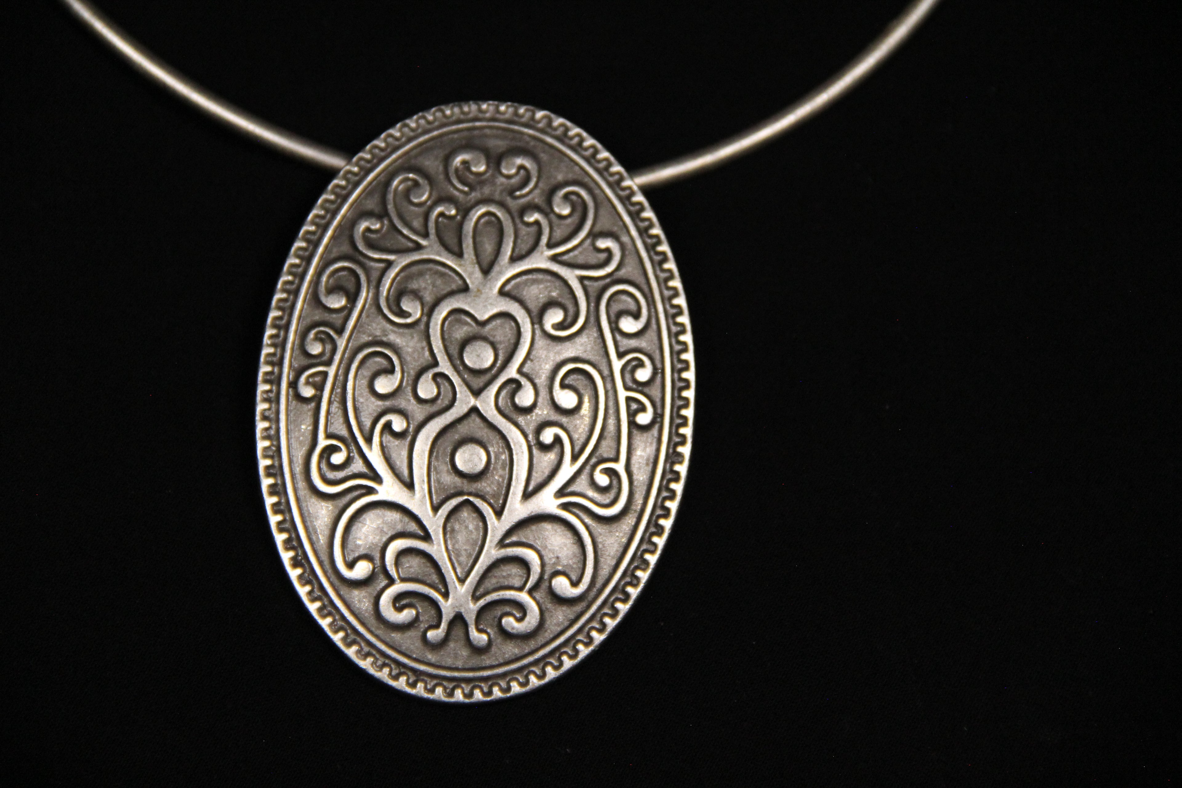 Unique Western Boho Metal Pendant Necklace – Bold Statement Jewelry for Everyday or Special Occasions