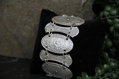 Ethnic Flower Silver Bracelet – Bold Engraved Statement Jewelry Unique Boho Chic Style