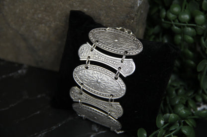 Ethnic Flower Silver Bracelet – Bold Engraved Statement Jewelry Unique Boho Chic Style