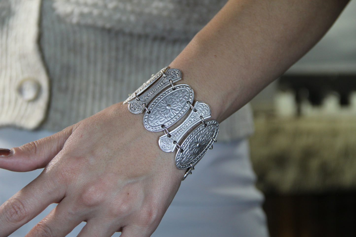 Ethnic Flower Silver Bracelet – Bold Engraved Statement Jewelry Unique Boho Chic Style