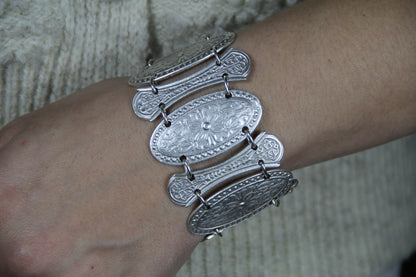 Ethnic Flower Silver Bracelet – Bold Engraved Statement Jewelry Unique Boho Chic Style