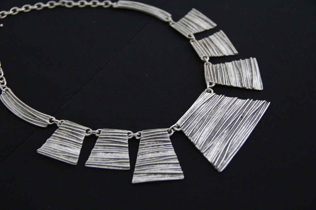 Chunky Silver Bohemian Statement Choker Necklace for Women – Western Style Geometric Ethnic Jewelry, Night Out Accessory Idea