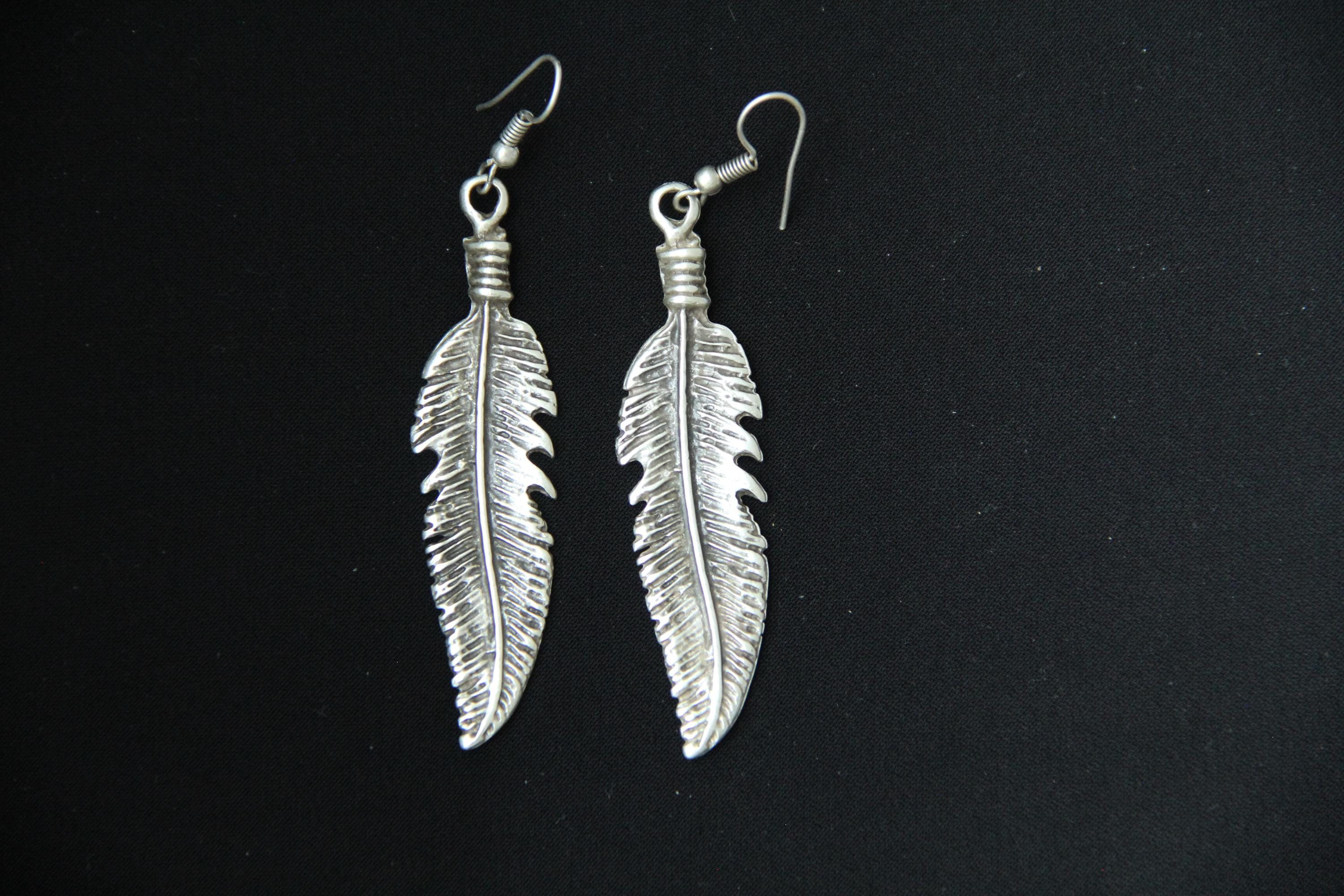 Dangle Feather Silver Earring