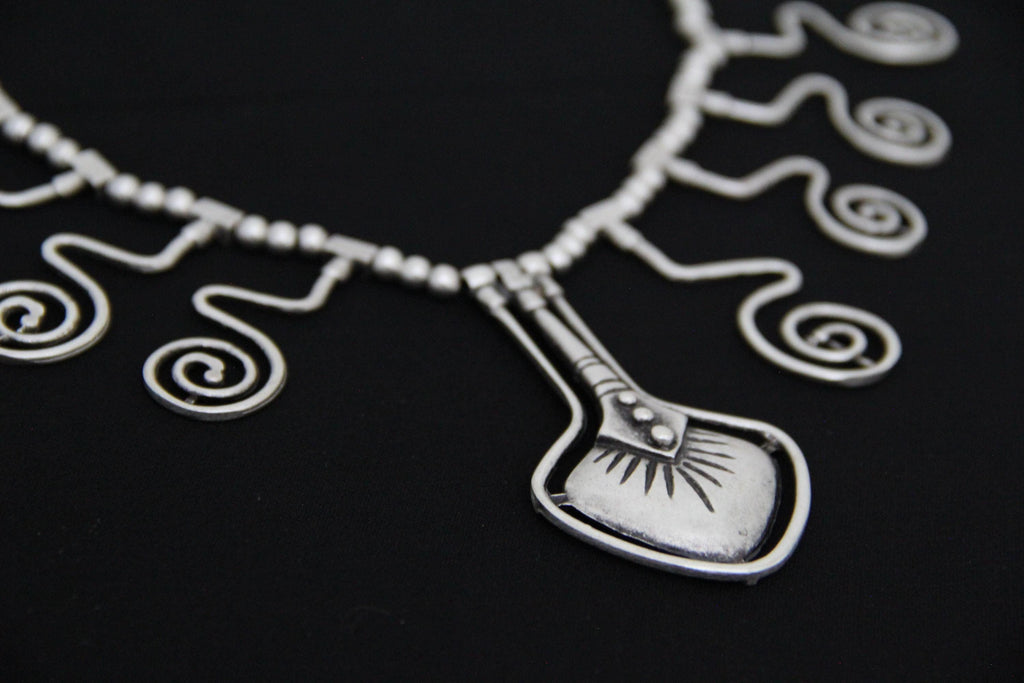 Chunky Silver Beaded Chain Necklace – Boho Ethnic Style Statement Jewelry for Women or Unisex