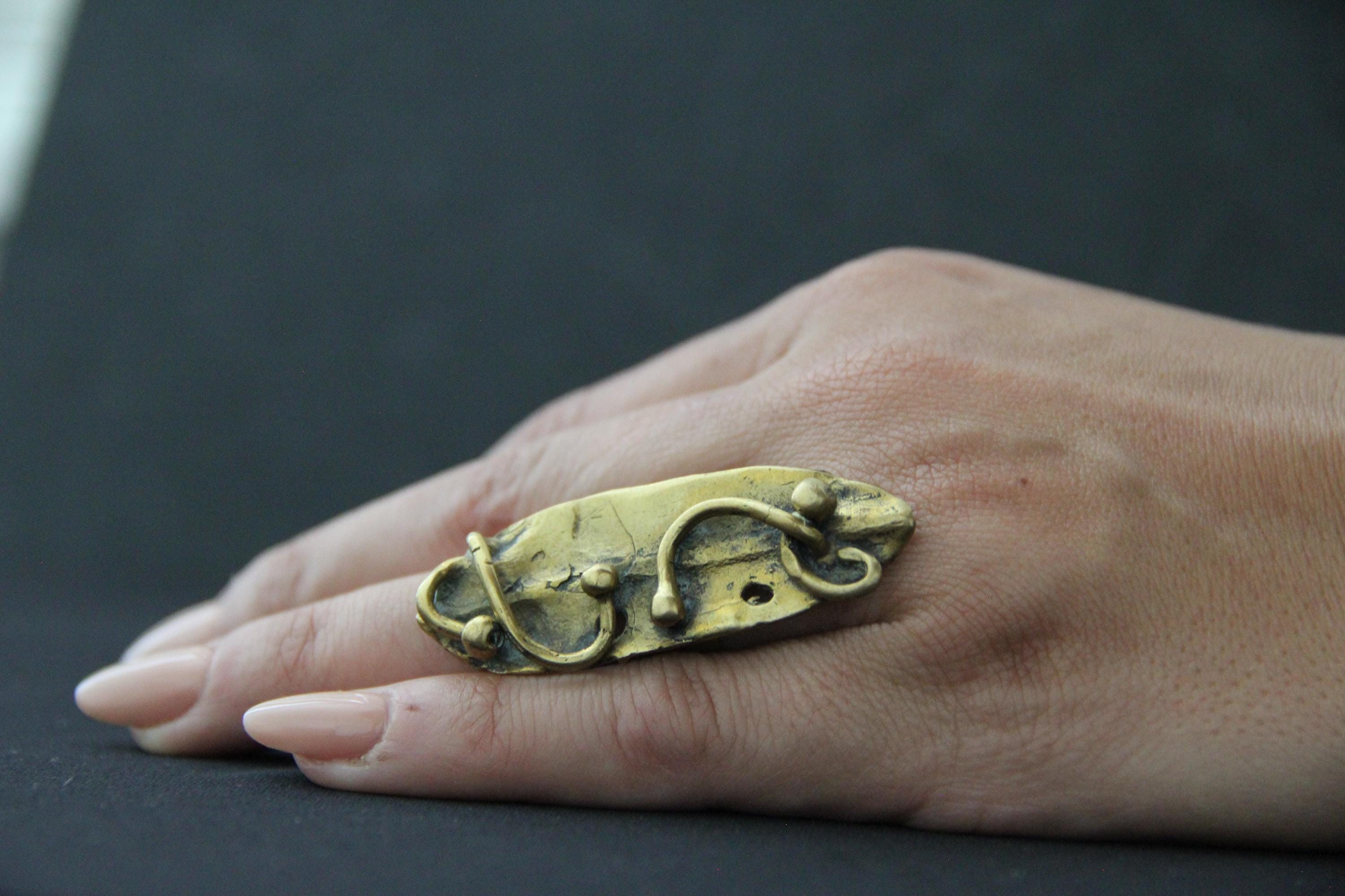 Adjustable Point Finger Adjustable Bronze Ring