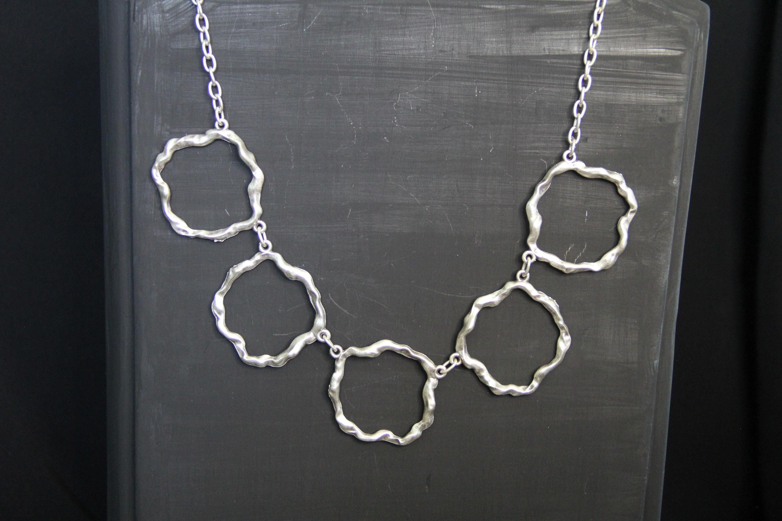 Minimalist Handmade Silver Circle Necklace – Chic Hoop Statement Jewelry, Perfect Gift for Friend, Night Out Accessory