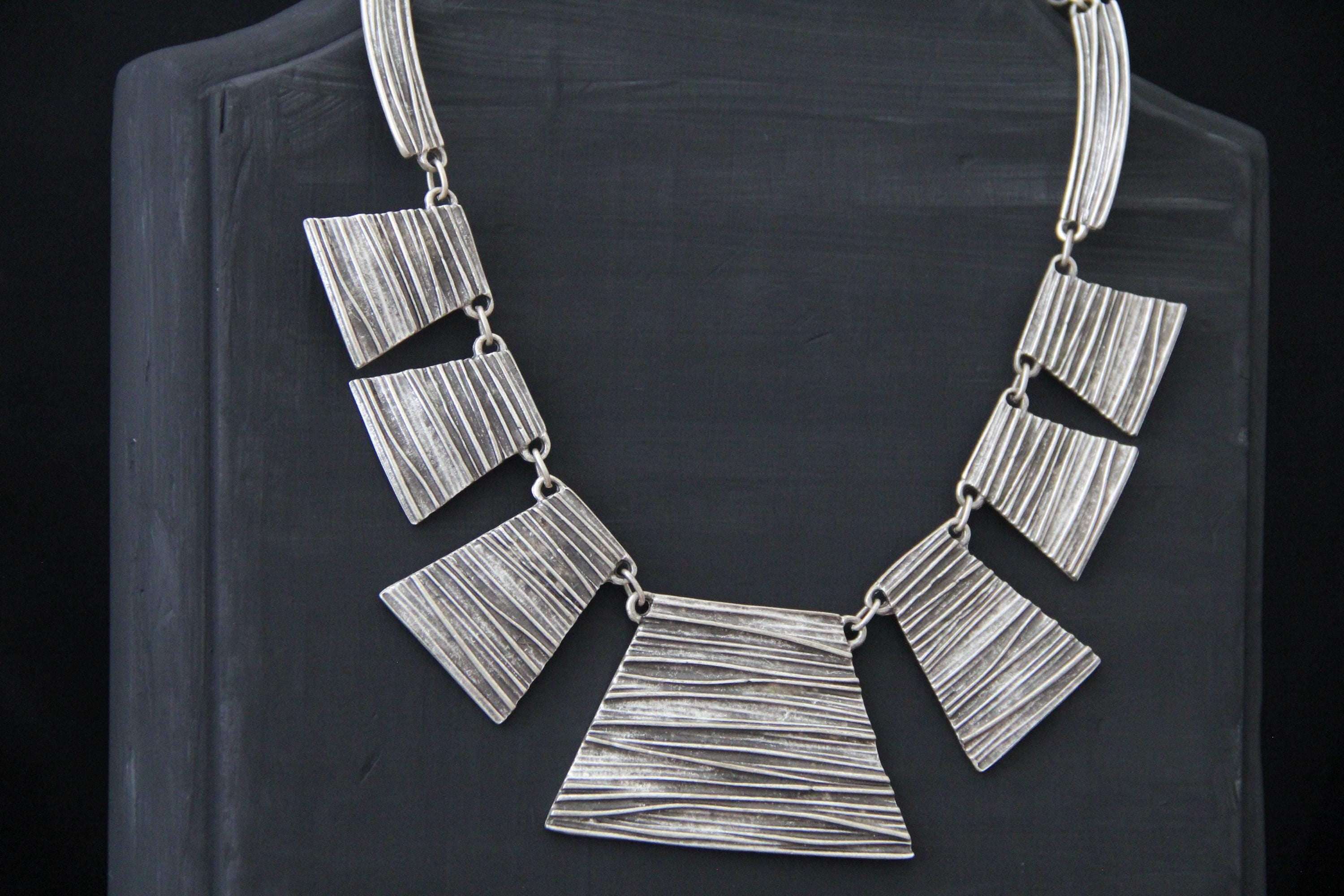 Chunky Silver Bohemian Statement Choker Necklace for Women – Western Style Geometric Ethnic Jewelry, Night Out Accessory Idea