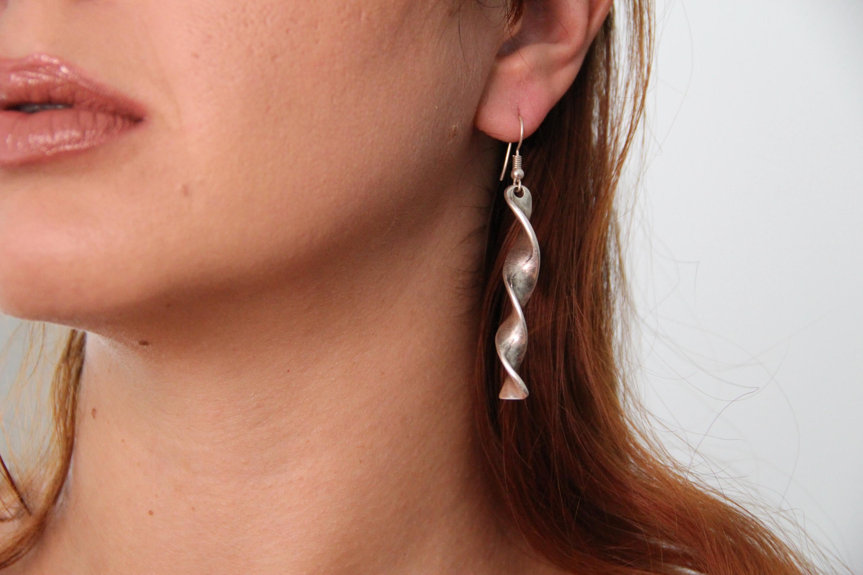 Dangle Twisted Silver Earring
