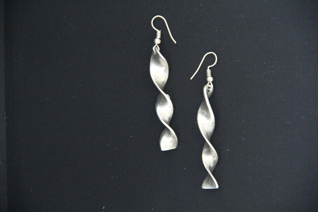 Dangle Twisted Silver Earring