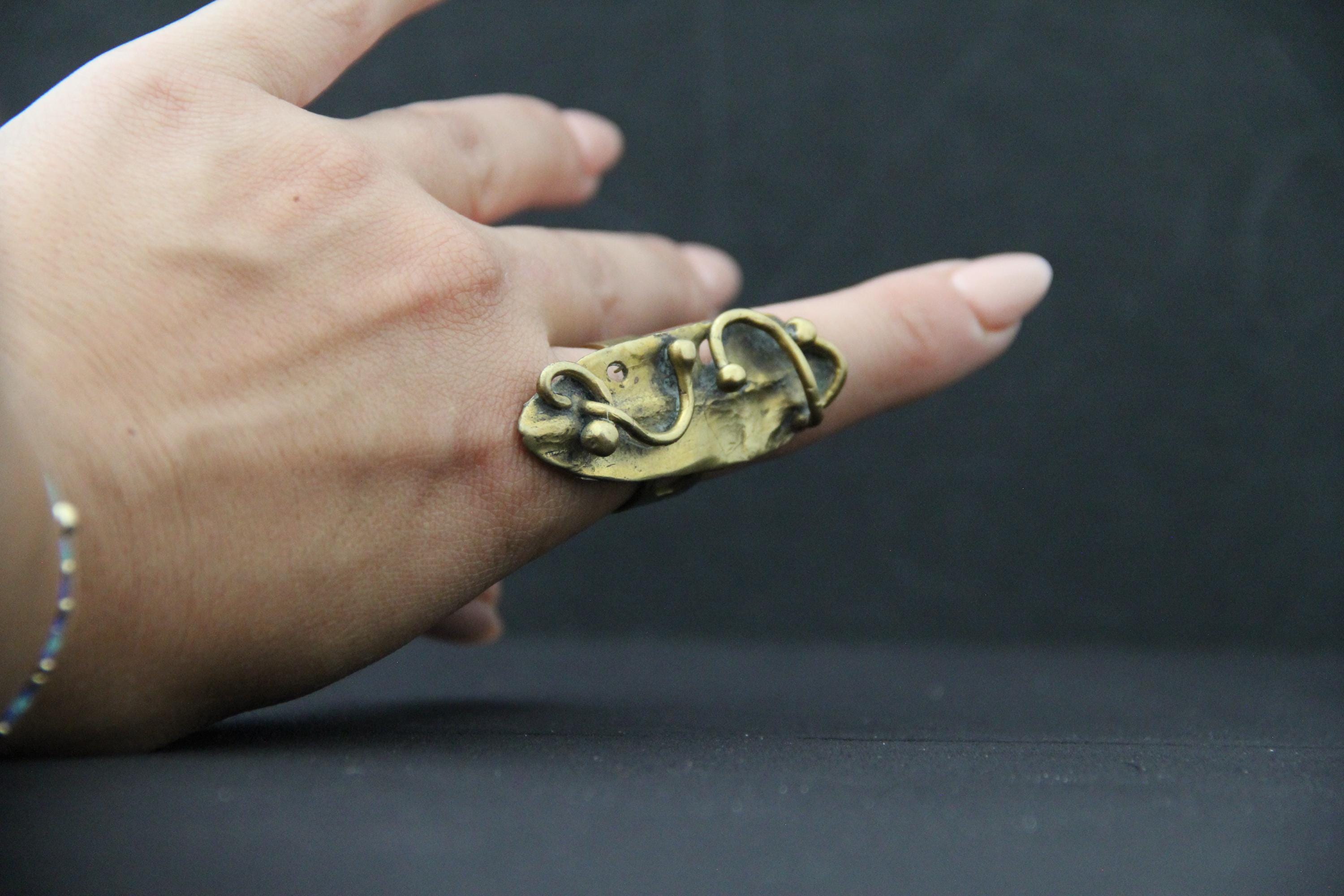 Adjustable Point Finger Adjustable Bronze Ring