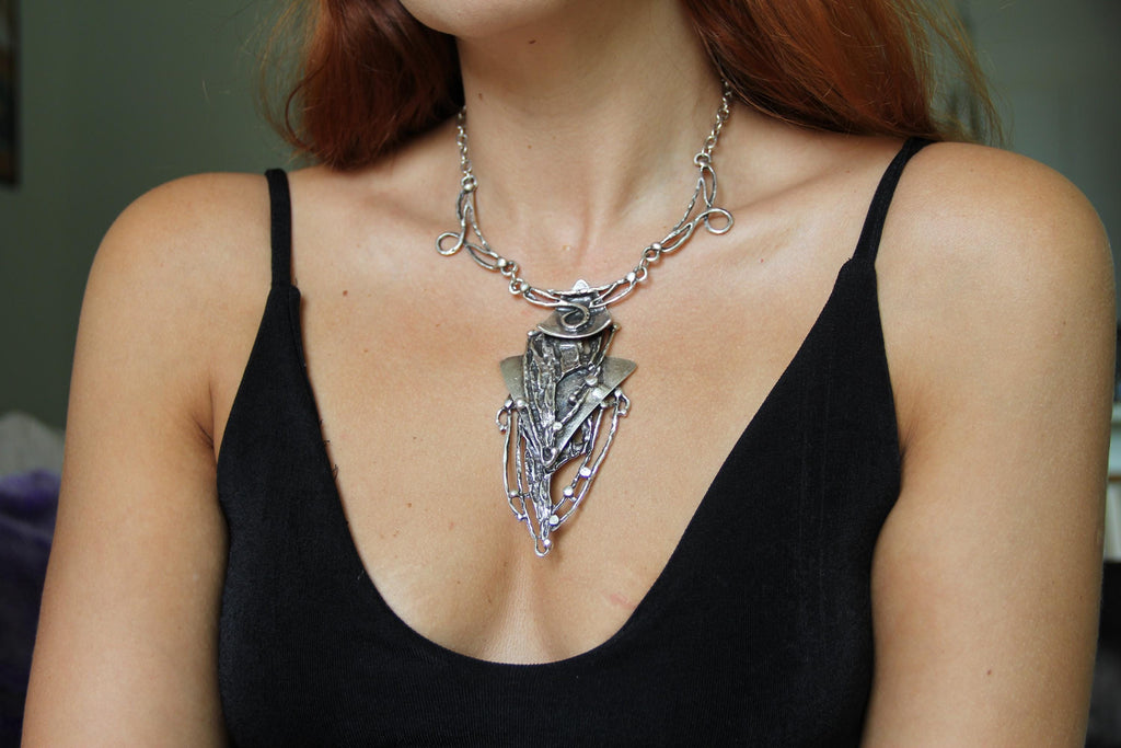 Edgy Chunky Silver Triangle Statement Necklace – Geometric Gothic Choker Pendant, Festival &amp; Cosplay Jewelry