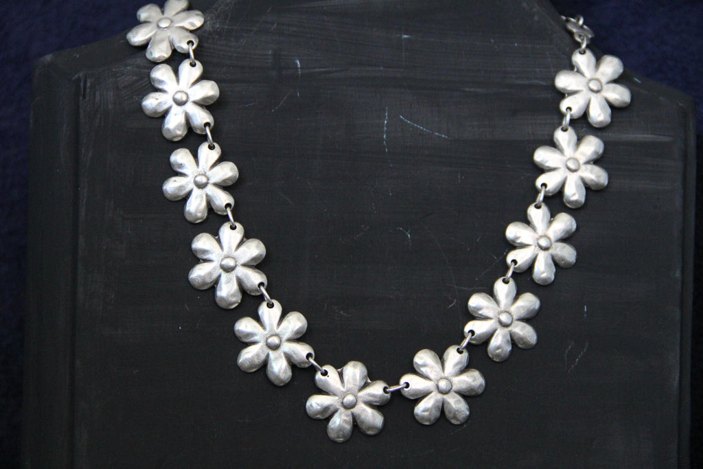 Chic Silver Flower Statement Necklace