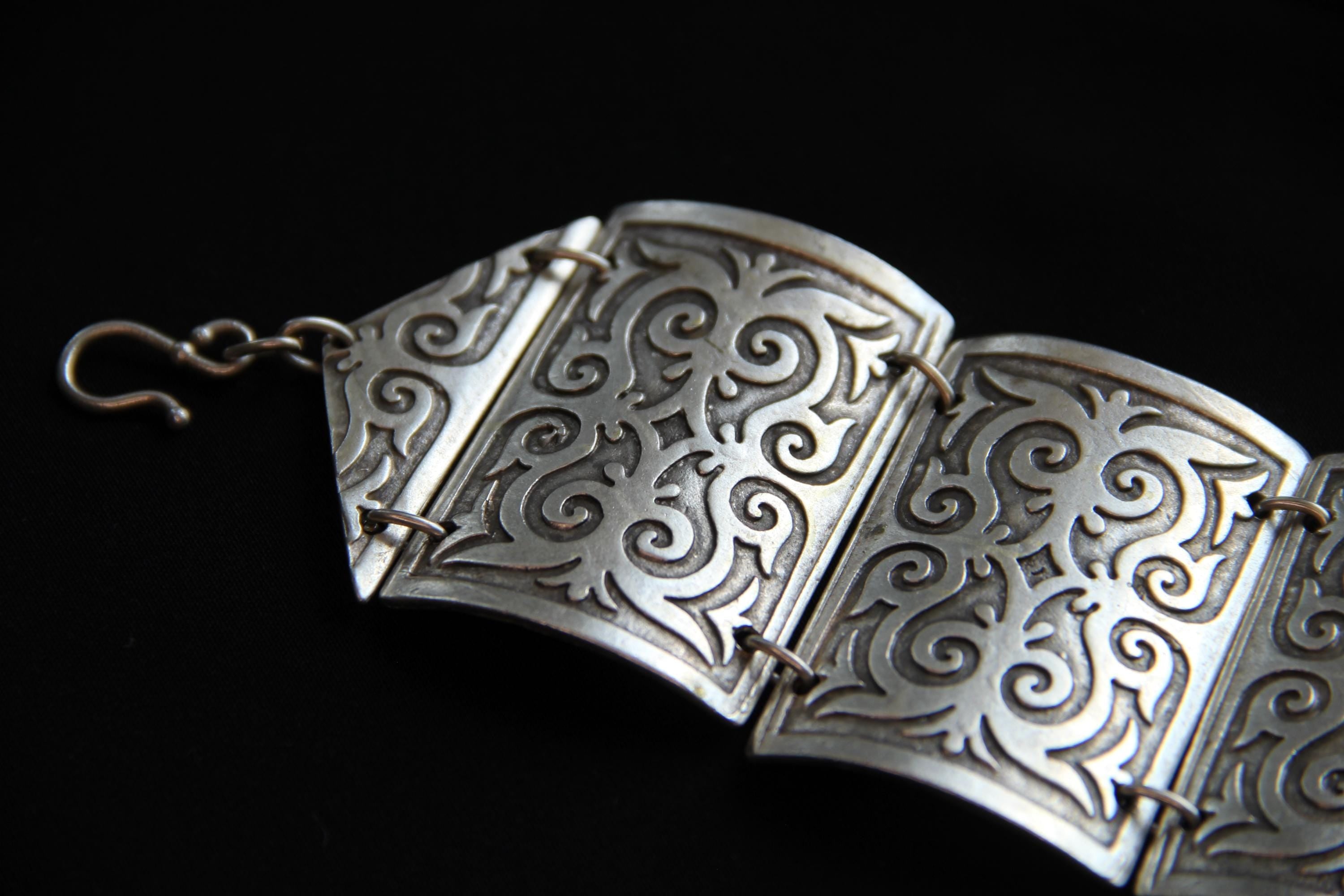 Adjustable Silver Engraved Ethnic Design Bracelet