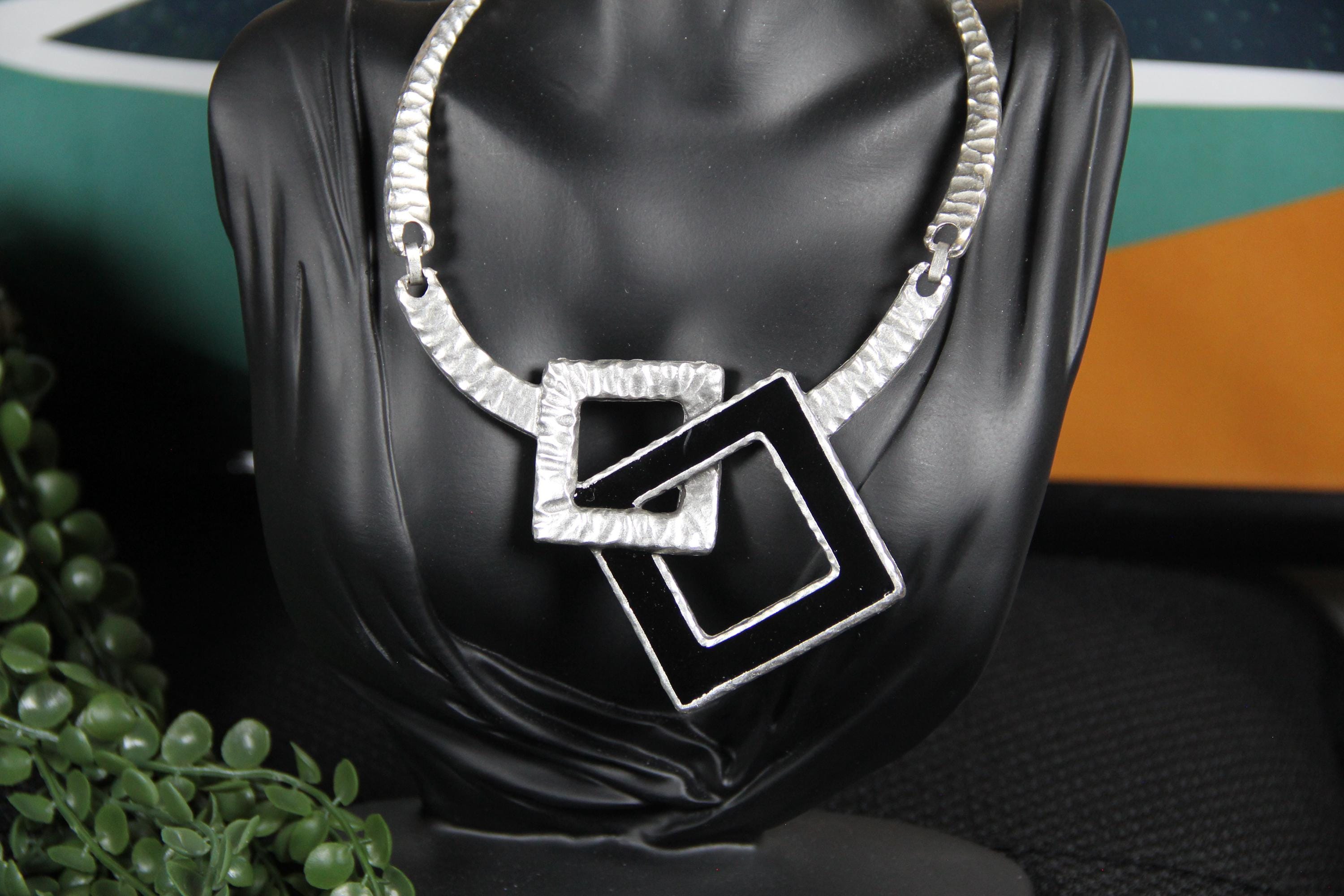 Unique Handmade Geometric Choker Necklace with Black Detail – Statement Jewelry for Women