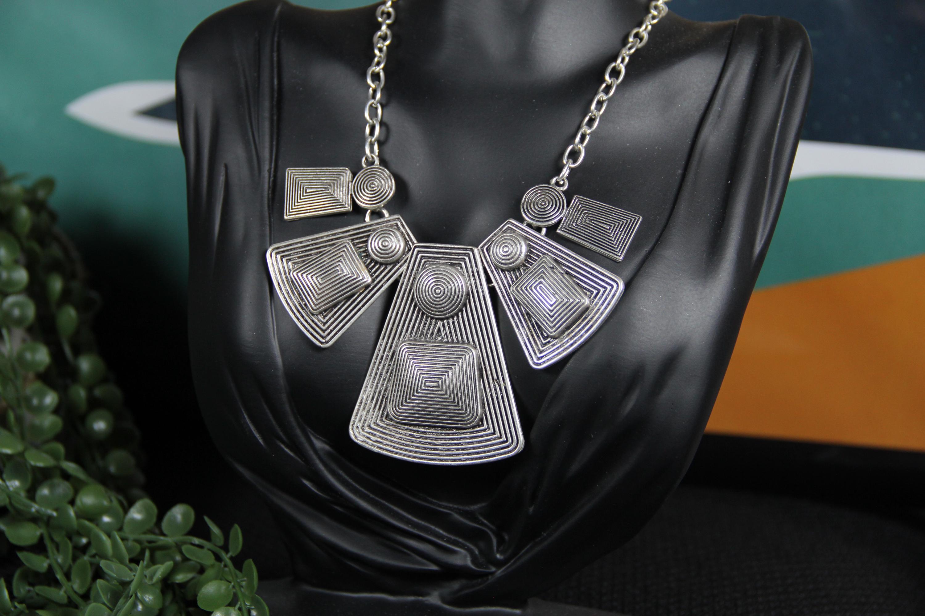Silver Geometrical Engraved Pendant Necklace – Handmade Statement Jewelry for Women, Unique Gift Idea