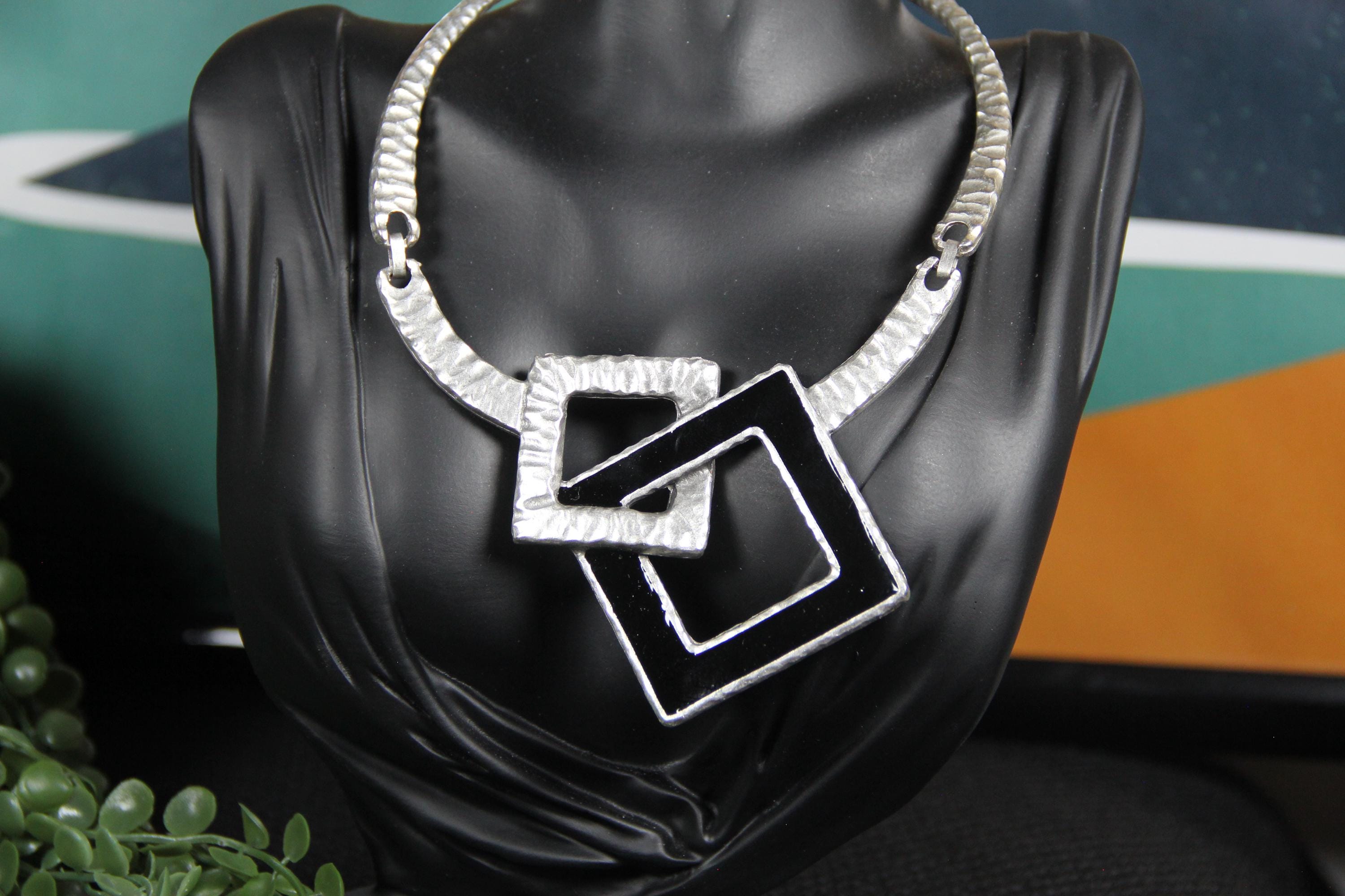 Unique Handmade Geometric Choker Necklace with Black Detail – Statement Jewelry for Women