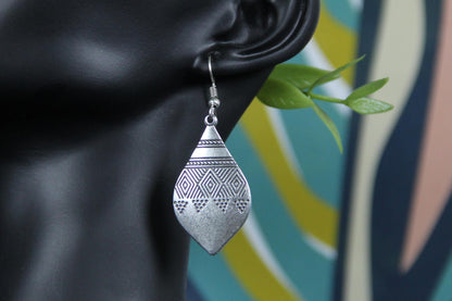 Handmade Engraved Earring