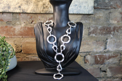 Chic Silver Statement Jewelry – Long Chain Necklace with Large Round Design
