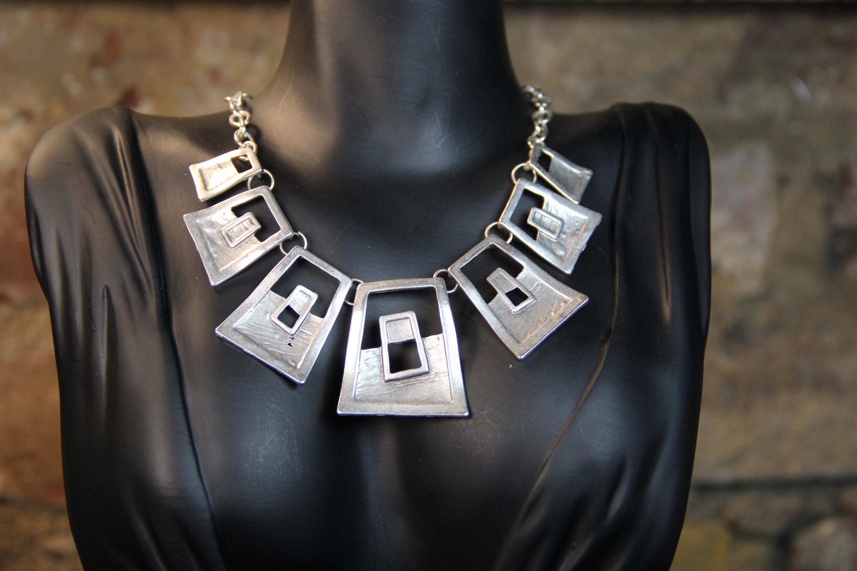 Geometric Silver Statement Necklace – Unique Modern Jewelry, Chic Accessory for Women