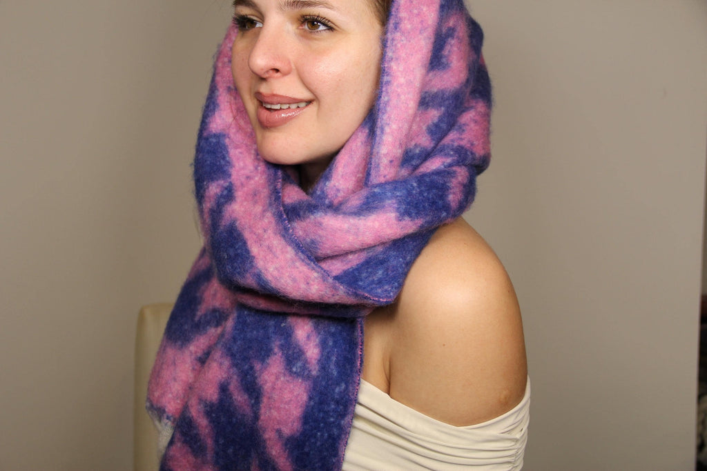 Bold Pink Navy Houndstooth Pattern Large Blanket Scarf
