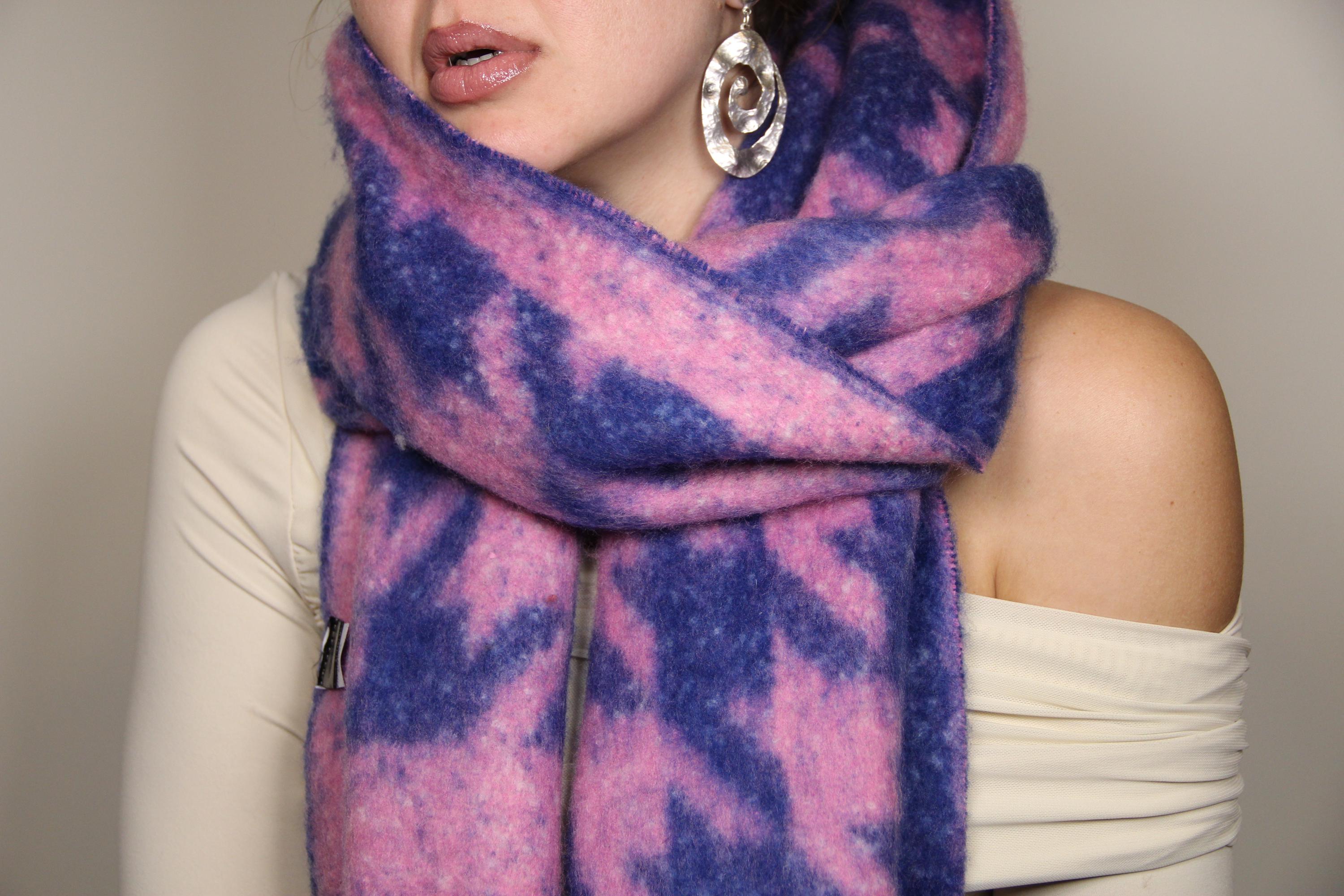 Bold Pink Navy Houndstooth Pattern Large Blanket Scarf